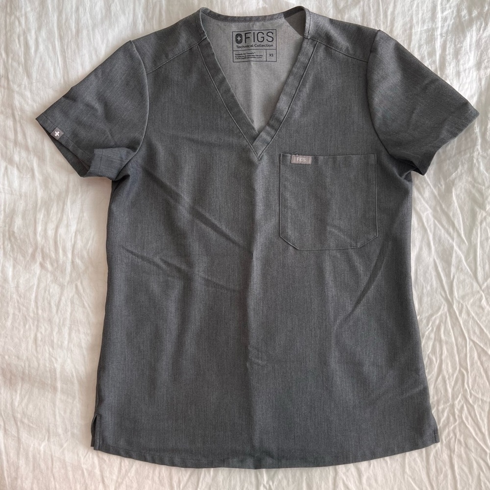 Figs one pocket scrub top